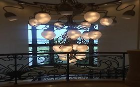 Disneyland Hotel